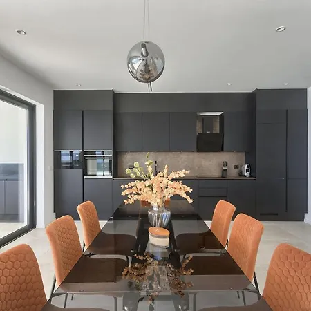 Villa Ultima Comfortable Holiday