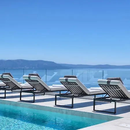 Willa Ultima Comfortable Holiday