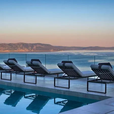 Ultima Comfortable Holiday